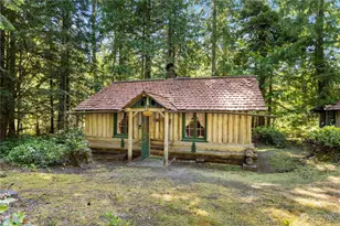 9 The Dalles, Greenwater, WA 98022 - Photo 1