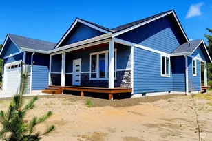 998 Cascade Ave SW, Ocean Shores, WA 98569 - Photo 1