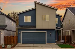 447 SW 32nd St, Battle Ground, WA 98604 - Photo 1