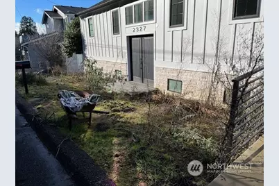 2327 Hughes Avenue SW, Seattle, WA 98116 - Photo 1