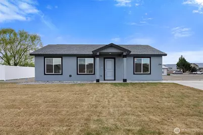 206 Cherry Street, Mattawa, WA 99349 - Photo 1