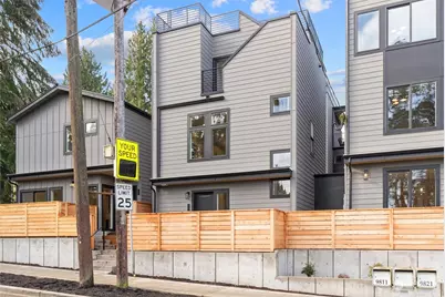9821 15th Avenue NE, Seattle, WA 98115 - Photo 1