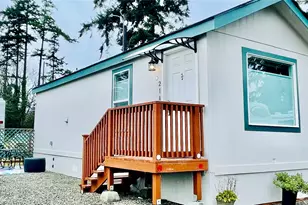 545 Hendricks St, Port Townsend, WA 98368 - Photo 1