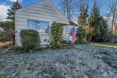 11202 Benston Drive E, Puyallup, WA 98372 - Photo 1