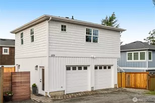 604 14th Ave W, Kirkland, WA 98033 - Photo 1