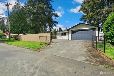 805 164th Place NE, Bellevue, WA 98008 - Photo 1