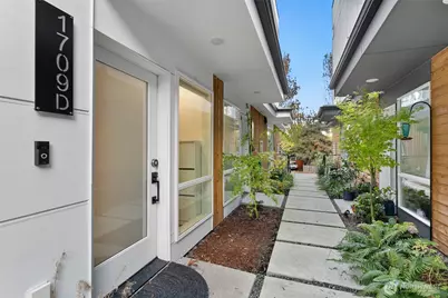 1709 15th Avenue S, Seattle, WA 98144 - Photo 1