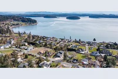 5942 Central Avenue, Anacortes, WA 98221 - Photo 1