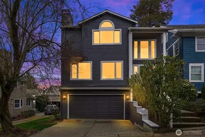 2210 12th Avenue E, Seattle, WA 98102 - Photo 1