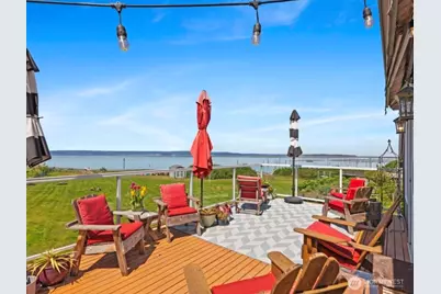 19724 Soundview Dr NW, Stanwood, WA 98292 - Photo 1