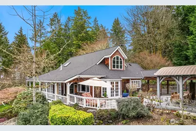 5210 McDonald Avenue NE, Bainbridge Island, WA 98110 - Photo 1