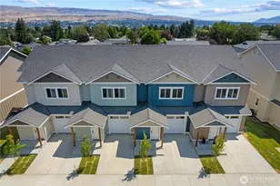 1030 Finch Ln, Wenatchee, WA 98801 - Photo 1