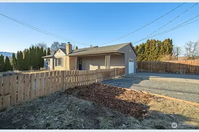 1441 Grant Rd, East Wenatchee, WA 98802 - Photo 1