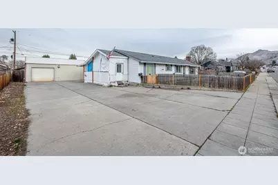 315 Fuller Street, Wenatchee, WA 98801 - Photo 1