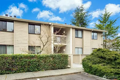 1305 S Puget Drive #B37, Renton, WA 98055 - Photo 1