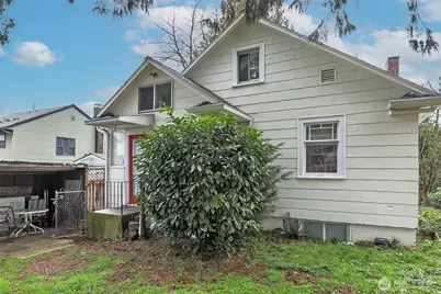 2209 E Roanoke Street, Seattle, WA 98112 - Photo 1