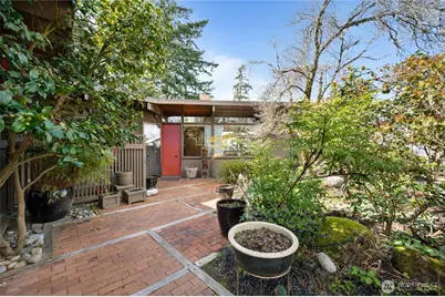 424 Hillcrest Way, Bellingham, WA 98225 - Photo 1