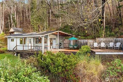 10009 SW Northilla Road, Vashon, WA 98070 - Photo 1