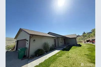 442 Crestview Drive, Okanogan, WA 98840 - Photo 1