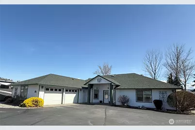 726 Kenwood Street, Omak, WA 98841 - Photo 1