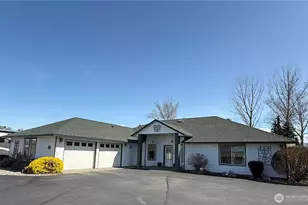 726 Kenwood St, Omak, WA 98841 - Photo 1