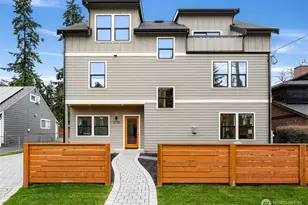 13726 Densmore Ave N, Seattle, WA 98133 - Photo 1