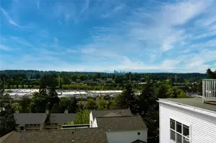 3990 129th Pl SE, Bellevue, WA 98006 - Photo 1