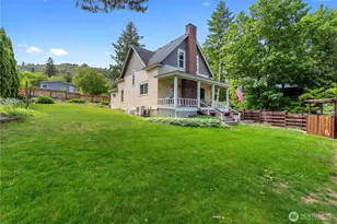 2217 W Prospect St, Chelan, WA 98816 - Photo 1