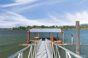 275 State Route 409, Cathlamet, WA 98612 - Photo 1