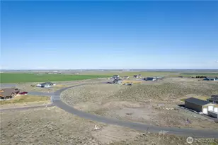 595 SE Desert Hills Loop, Moses Lake, WA 98837 - Photo 1