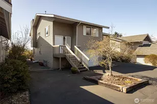 1517 4th St, Bellingham, WA 98225 - Photo 1