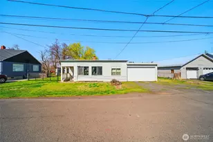 324 NW 10th Ave, Milton-Freewater, OR 97862 - Photo 1