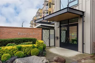 210 W Pioneer, Puyallup, WA 98371 - Photo 1