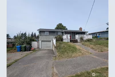 1546 NE 2nd Avenue, Oak Harbor, WA 98277 - Photo 1