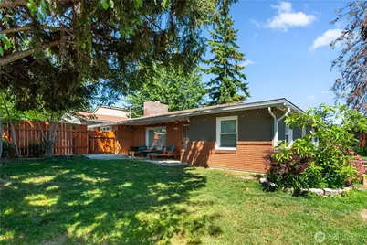 2002 Maple Street, Wenatchee, WA 98801 - Photo 1