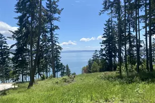 1417 Sergios View Ln, Oak Harbor, WA 98277 - Photo 1