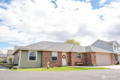 215 SE California Avenue, College Place, WA 99324 - Photo 1