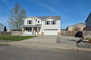 402 Easy Street SE, Rainier, WA 98576 - Photo 1