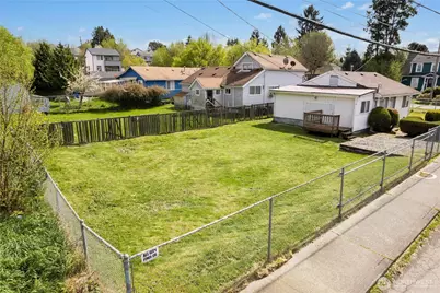 8820 5th Avenue S, Seattle, WA 98108 - Photo 1