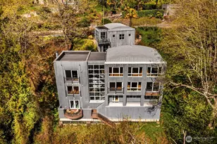 10405 47th Ave SW, Seattle, WA 98146 - Photo 1