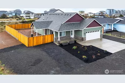 460 N Portal Loop SW, Ocean Shores, WA 98569 - Photo 1