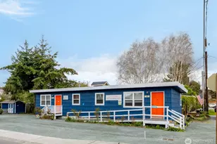 117 N 3rd St, La Conner, WA 98257 - Photo 1