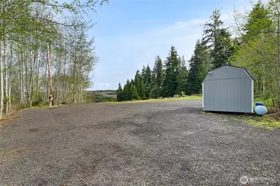 252 Summit Avenue, Hoquiam, WA 98550 - Photo 1