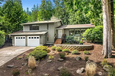 990 Greenwood Boulevard SW, Issaquah, WA 98027 - Photo 1