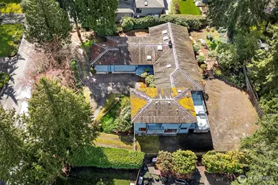 2233 77th Avenue NE, Medina, WA 98039 - Photo 1