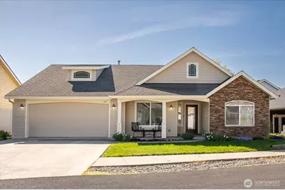 612 SE Magnoni Drive, College Place, WA 99324 - Photo 1