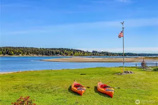 7530 E Grapeview Loop Rd, Allyn, WA 98524 - Photo 1