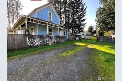 415 W 4th Street, Pe Ell, WA 98572 - Photo 1