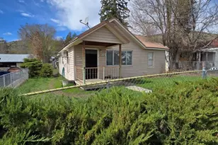 105 N Douglas Street N, Omak, WA 98841 - Photo 1