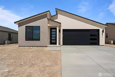 1111 E Mt Hood Street, Othello, WA 99344 - Photo 1